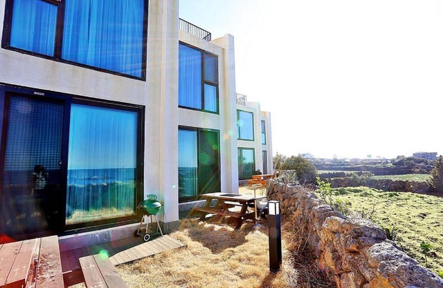 Coveted Palms Village Pension