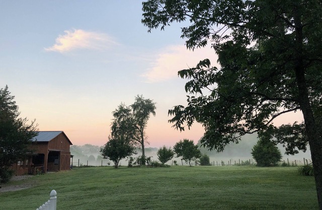 Maison d'hôtes Cowboy à la ferme - Près de Chattanooga - Animaux acceptés! et les chèvres!