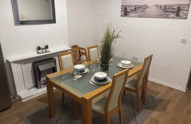 Cozee two bed WV11 1NW - Wolverhampton