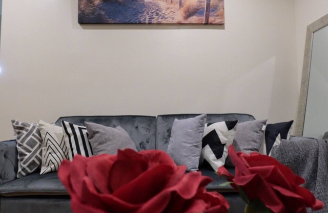 Cozi Hideout - 5 Beds 2 sofa beds