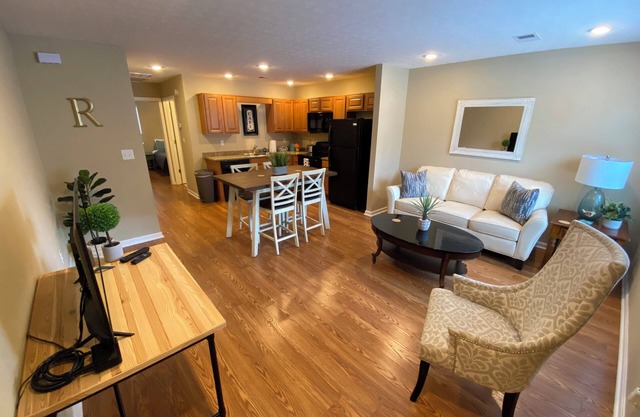 Cozy 1-bedroom apartment in marvelous Elizabethtown with AC, WiFi
