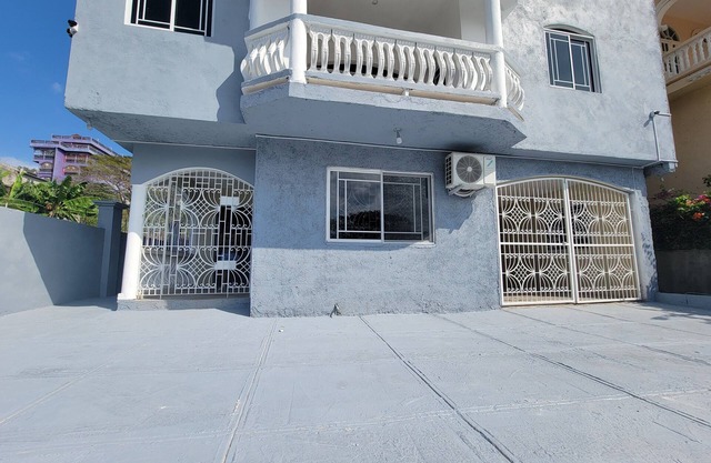 Cozy 1-bedroom apartment with WiFi, AC in lovely Montego Bay