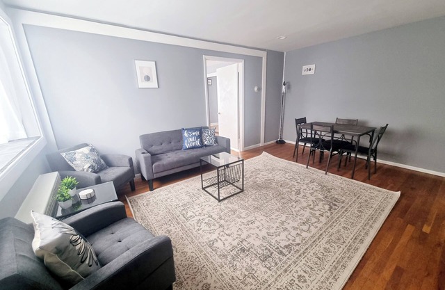 Cozy 1-bedroom apartment
