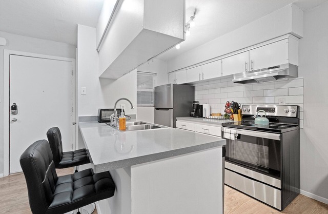 Cozy 1 Bedroom Apt in Austin Highland 3231