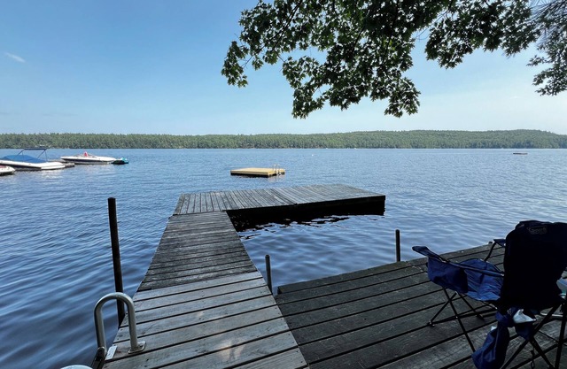 Cozy 1-bedroom condo with minutes from Pleasant Mountain and Mose Pond