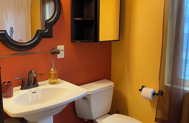 Cozy 1-bedroom stand alone apartment in fantastic Missoula, MT.!!!