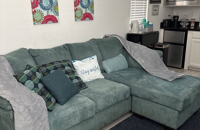 Cozy 1-bedroom apartment in peaceful gated community inNorth Las Vegas with AC