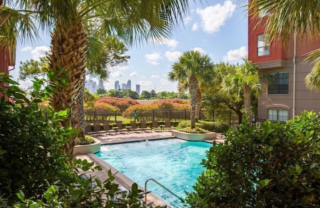 Cozy 1BD apartment in downtown Houston
