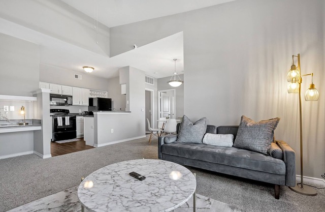Cozy 1BD Near Walmart HQ | Free Parking R1