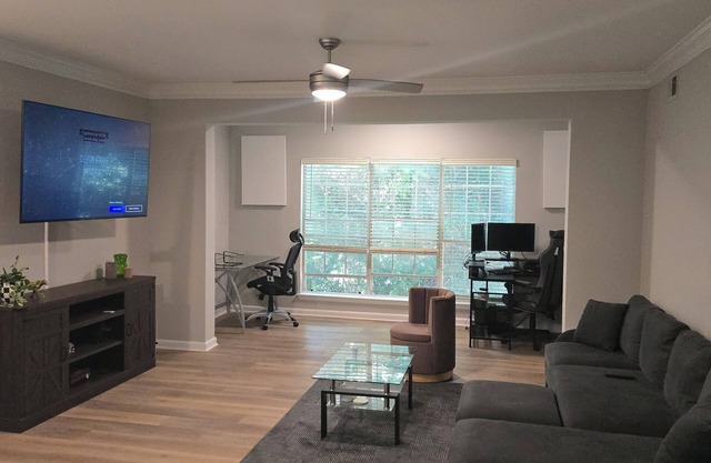 Cozy 1BR King+Workspace apartment in enjoyable Atlanta with amenities