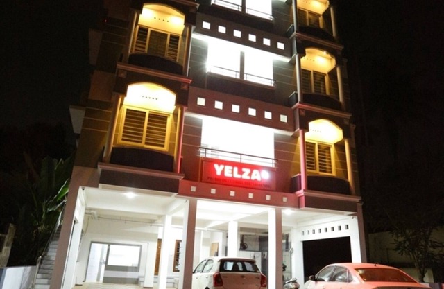 Cozy 1BR Near Rajagiri Hospital WiFi,AC, FREE Breakfast