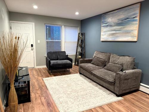 Cozy 1BR Retreat Near Transit, Dining And Parking