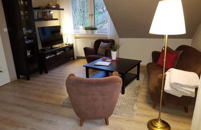Appartement confortable de 2 pièces avec WiFi et TV dans chaque chambre. Jusqu'à 5 personnes