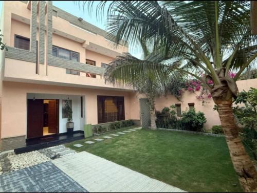 Cozy 2 Bed Room House With garden