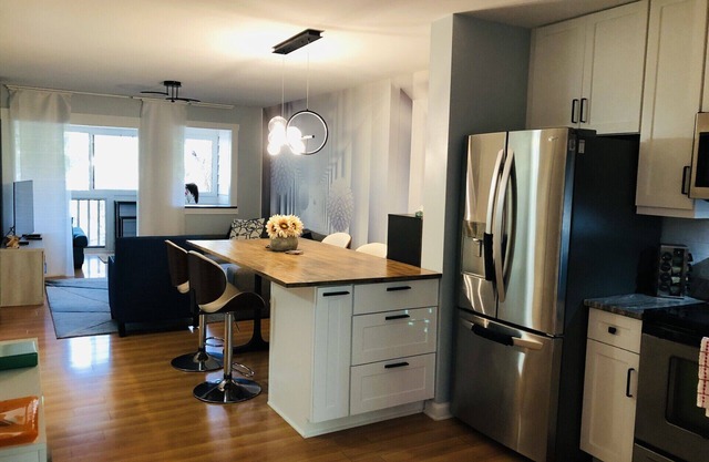 Cozy 2-bedroom condo, steps from the beach on lovely Hilton Head Island