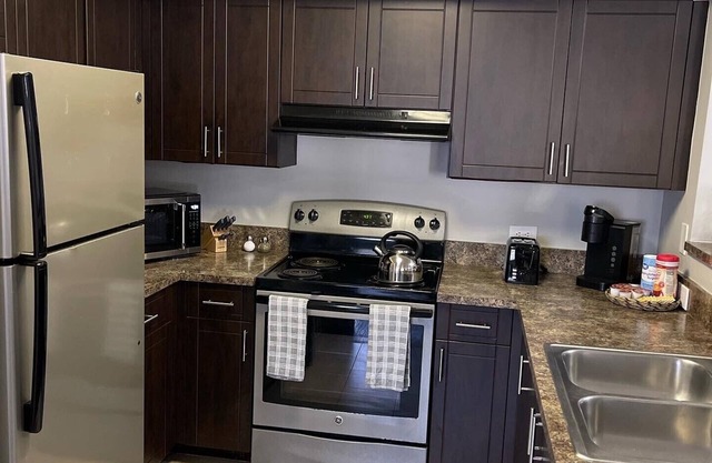 Cozy 2 bedroom 2 bath apartment located in Margate