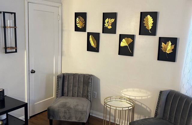Cozy 2-bedroom apartment in Cincinnati with WiFi