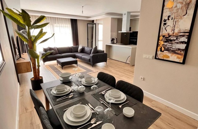 Cozy 2-bedroom apartment in marvelous Beşiktaş/Istanbul with fitness room, WiFi