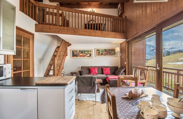 Location Appartement 2 Chambres à Megève, Proche Télécabine Jaillet, Parking et Animaux Acceptés