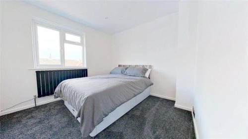 Cozy 2 Bedroom Bungalow near South Downs