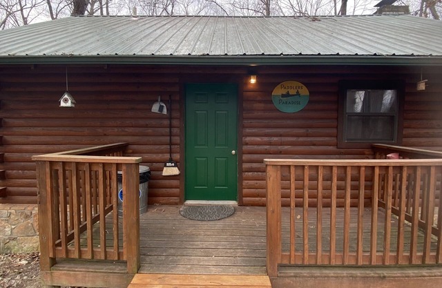 Cozy 2-bedroom cabin