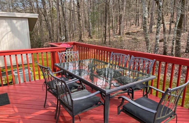 Cozy 2 bedroom fully furnished condo in beautiful Hot Springs Village, Arkansasn