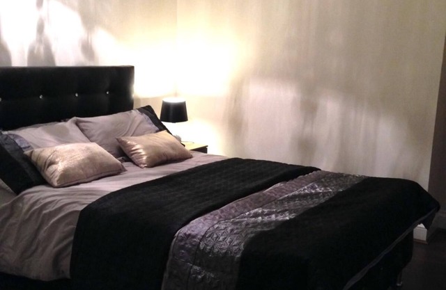 Maison confortable de 2 chambres à coucher. entrée privée