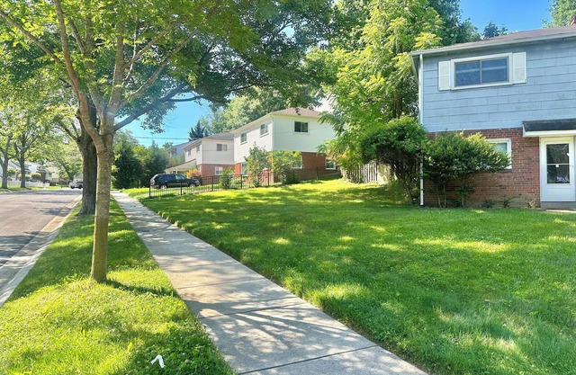 Cozy 2-bedroom house in Rockville