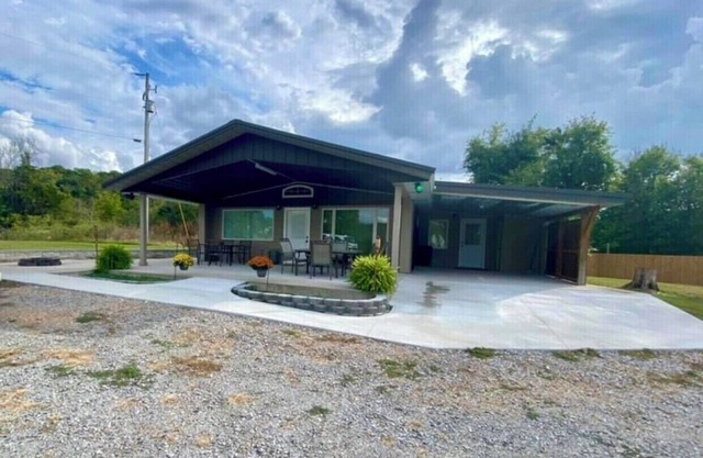 Cozy 2 bedroom in Lead Hill by Bull Shoals Lake