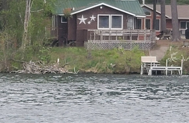 Cozy 2 Bedroom LAKE FRONT Cabin on Chetek Chain of Lakes, GREAT LOT & LOCATION!