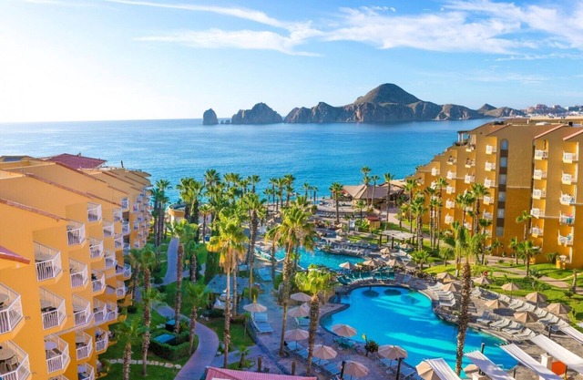 Cozy 2-bedroom resort with WiFi, fitness room in charming Puerto Vallarta