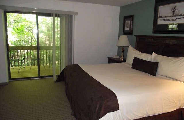 Cozy 2 Bedroom Townhouse on Lake Lure