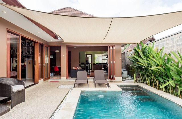 Villa confortable avec 2 chambres et piscine à Sanur Beach Side