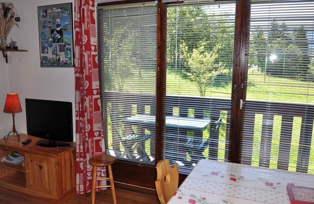 Charmant 2 pièces calme avec balcon, proche pistes!