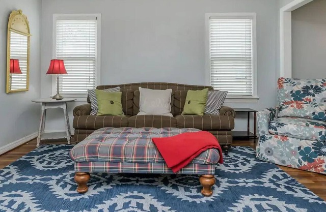 Cozy 2BD off I-27/I-40 Long term rentals welcome!