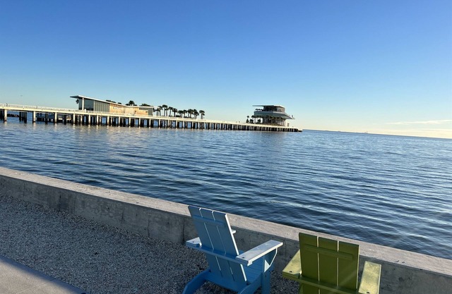 Stylish 2BR Retreat| Walk 2 Downtown |Patio+Bikes