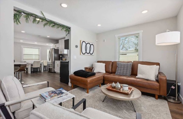 Cozy 2BR Retreat in Crosby w/ Fenced Yard & BBQ