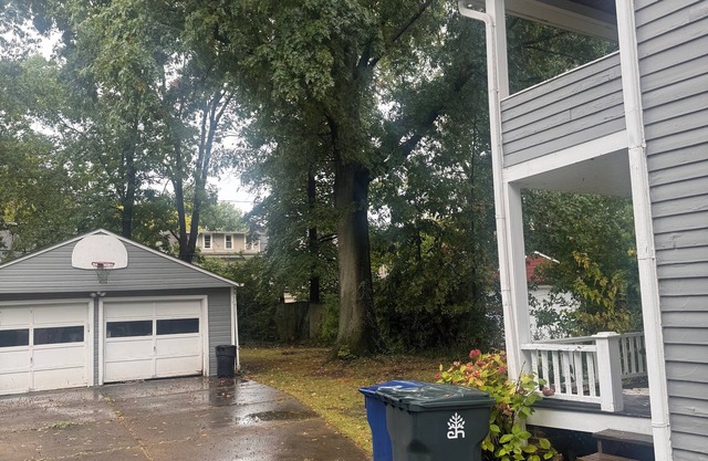 Cozy 3-bedroom house with WiFi in Cleveland Heights