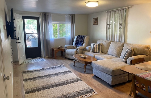 Cozy 3-bedroom garden level, dog friendly, in the heart of Greeley