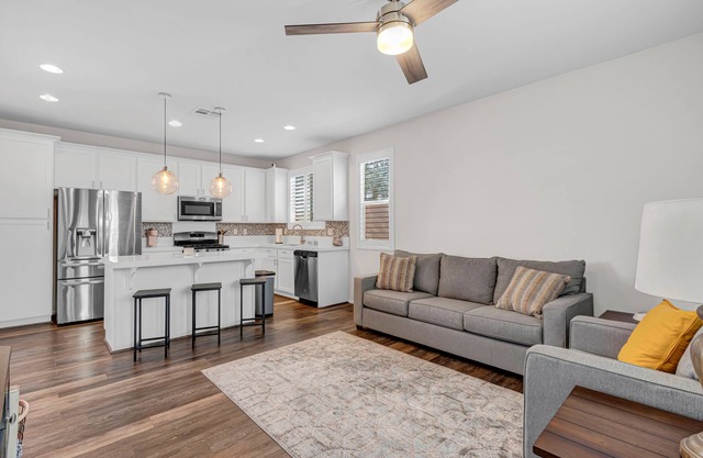 Cozy 3 bedroom home, with 2 car garage