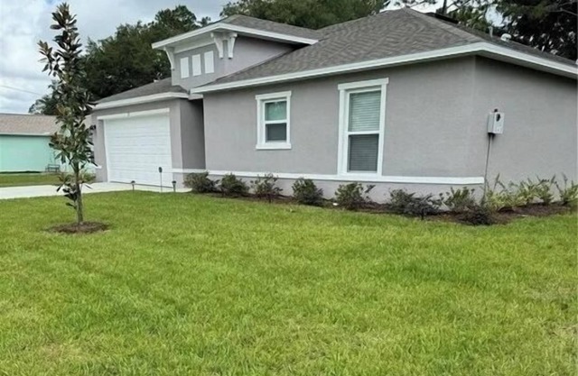 Cozy 3-bedroom house in quiet & scenic Palm Coast