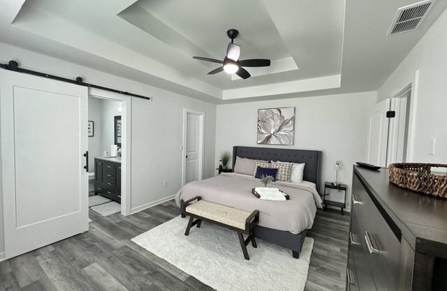 Red Rose Gem: 3-bed house with washer and dryer
