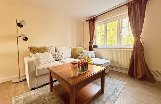 Live New Pay Less! New Forest Cottage - Nearby Paultons Park, Peppa Pig World