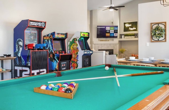 Cozy 5BR w/Games & Pool for All!
