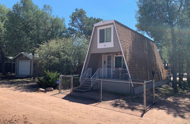 Cozy A-Frame w/ 4 beds, home-away-from-home, explore Tonto with ease!