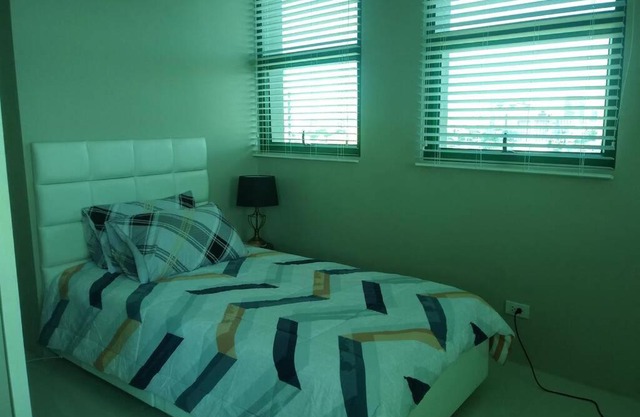 Cozy and Comfortable living in QC within trendy Timog-T Morato area Please note that minimum stay should be 3 months