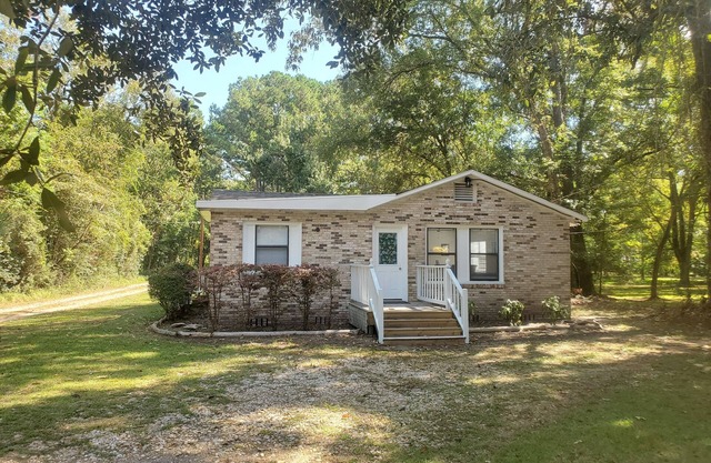 Cozy and quiet getaway close to Park & Bay