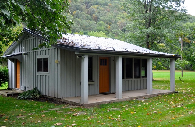 Fun, Confortable et relaxant, Moderne, Chalet Creekside / Trailside