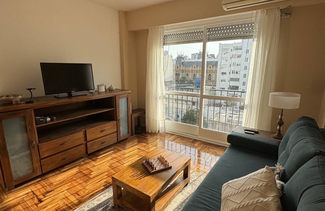 Cozy Apartment: A Bright and Comfortable Retreat