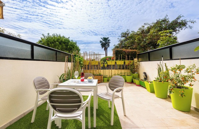 Appartement confortable Colina del Bajondillo avec Wi-Fi, piscine